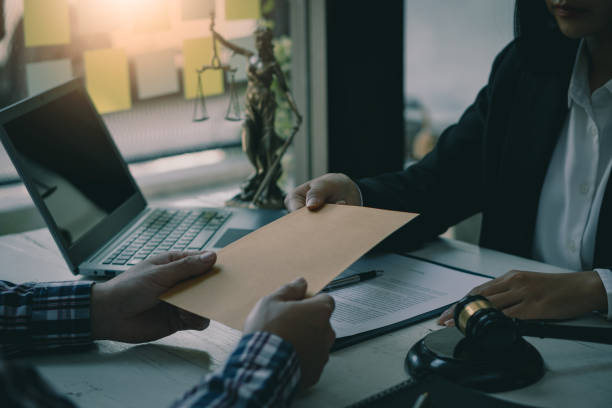 Création entreprise quand on est salarié : découvrez vos droits