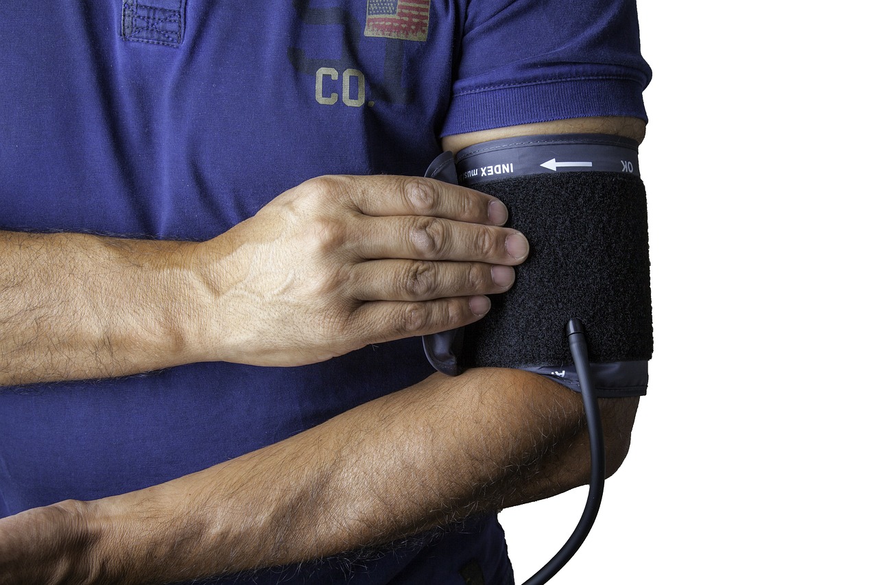 Le médecin de garde et la prise en charge des patients sans couverture sociale : législation et droits