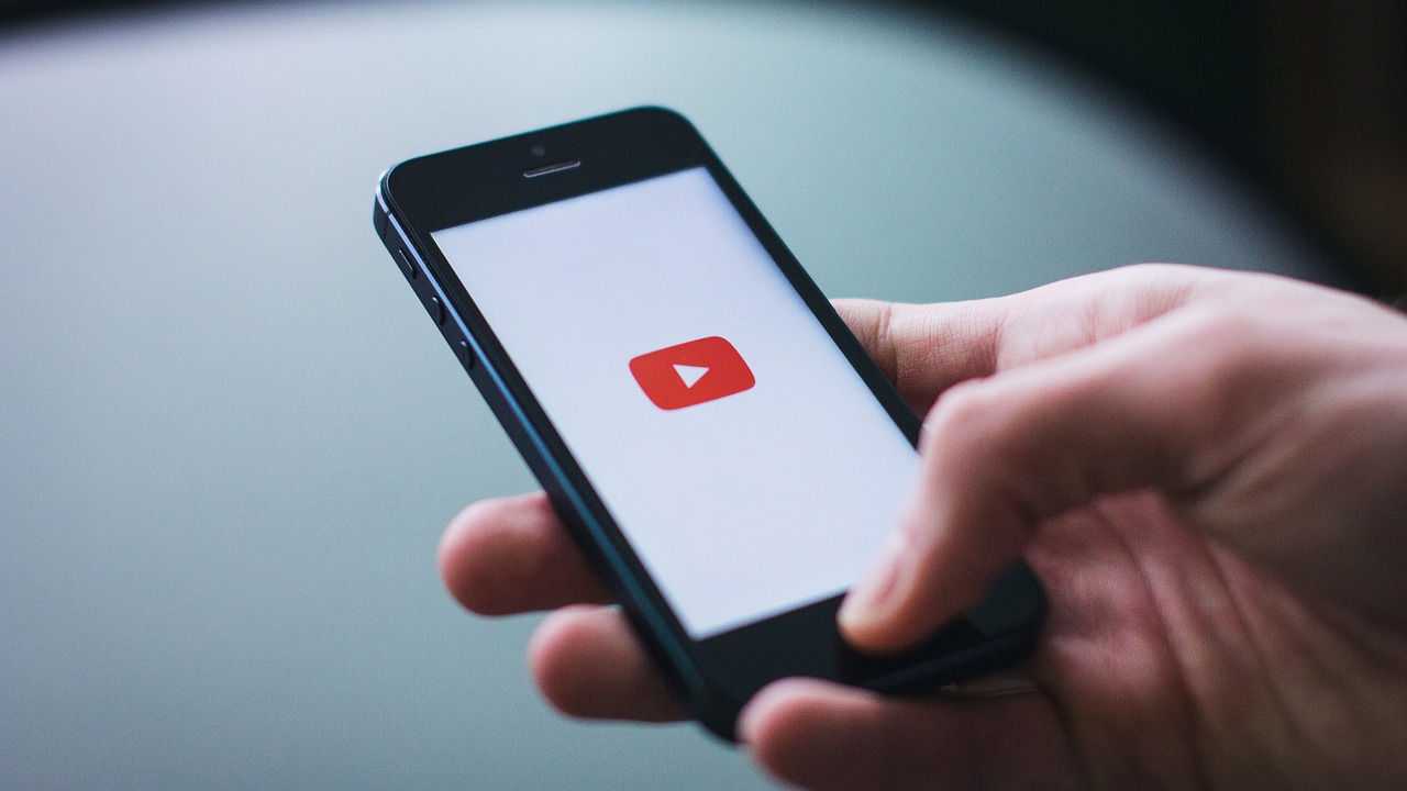 Les démarches juridiques à entreprendre pour faire face à l'achat de vues sur YouTube