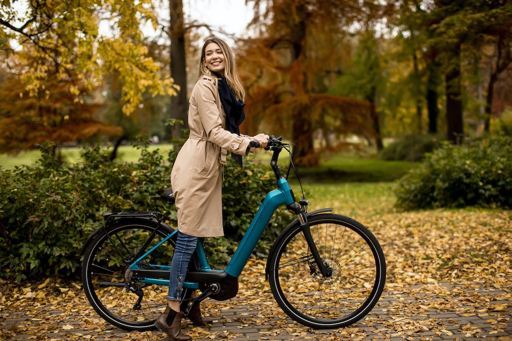 L'impact de l'utilisation des vélos électriques sur le droit des transports publics