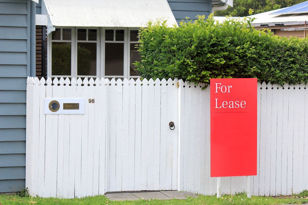 Bail réel solidaire : comment est déterminé le plafond de ressources des locataires ?