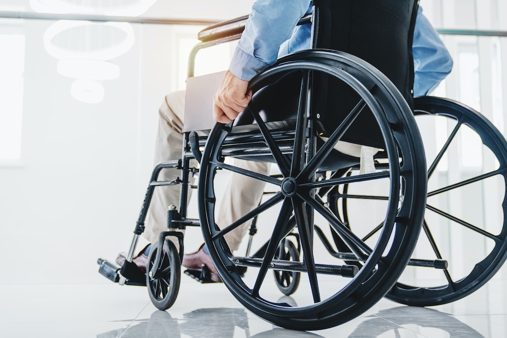 Le Contrat AESH et les obligations de l'employeur pour accompagner les élèves atteints de maladies chroniques